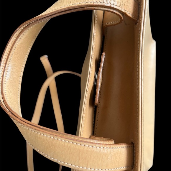 Sold - Picture 4 of 9